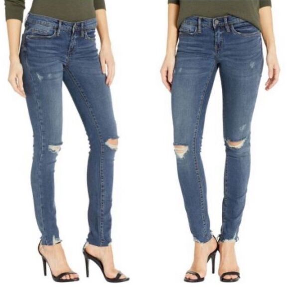 NWT Blank NYC The Reade Classic Distressed Jeans - Picture 1 of 14